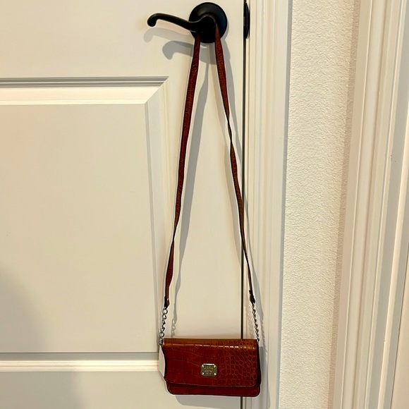 Jessica Simpson gator print shoulder bag - Picture 4 of 12